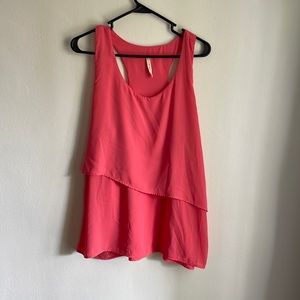 Gorgeous coral/pink loose tunic tank! Women’s L boutique tank💕